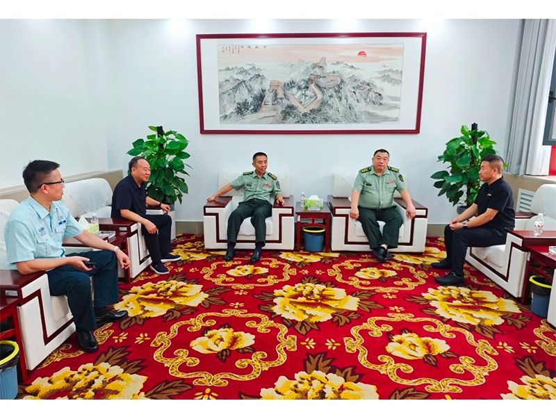 赤诚奉献保家国 企业慰问暖人心｜新科起重开展八一慰问活动